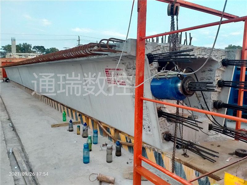 通瑞數控服務武陵大道快速路工程一標