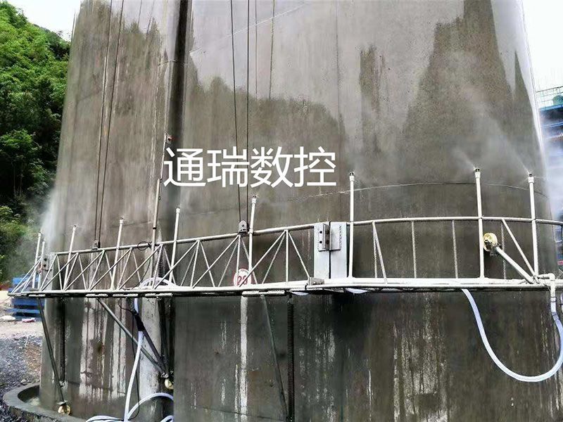 橋墩養護施工現場